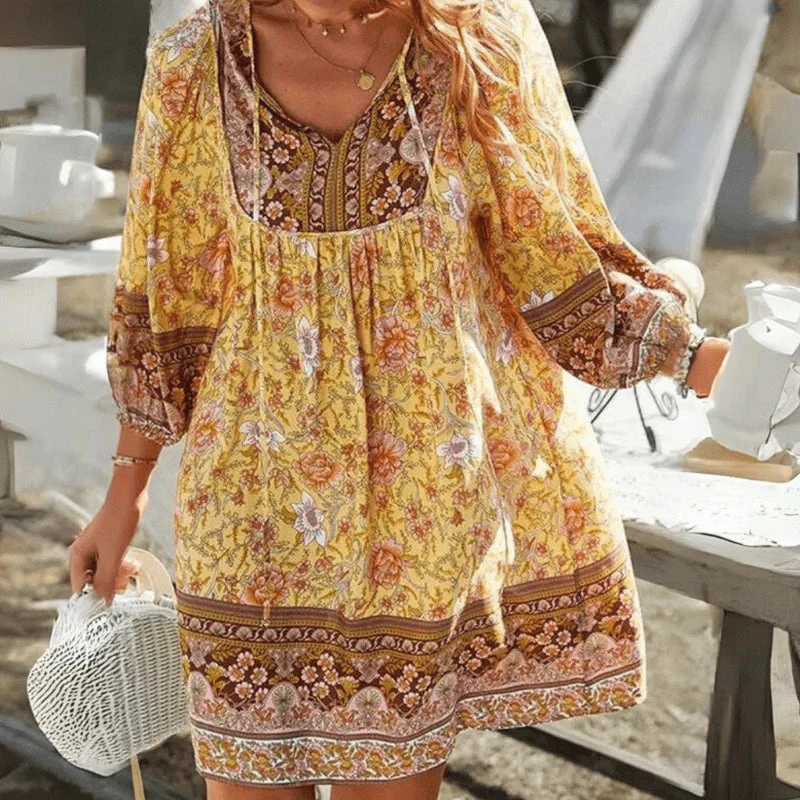 Achita – Fließendes Minikleid mit Boho-Blumenprint - Image 5