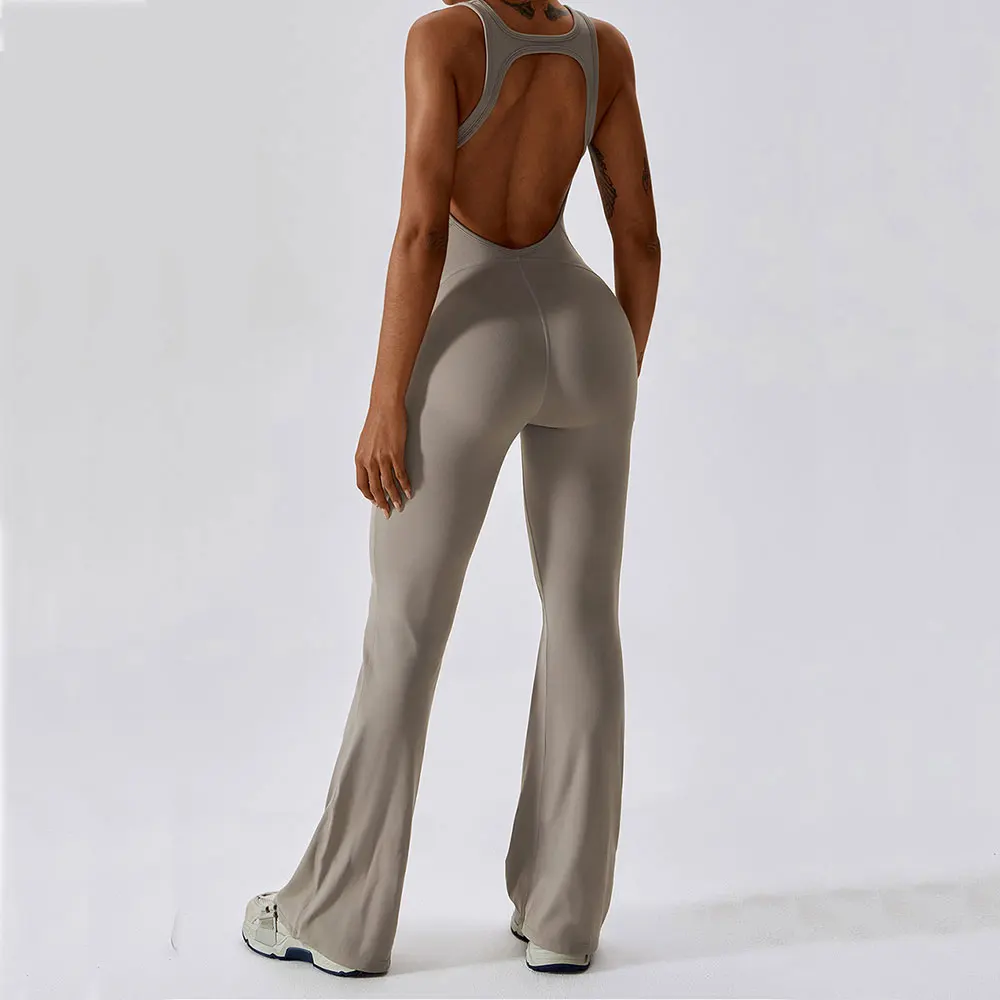 Alira | Yoga Einteiler Mit Figurbetontem Design & Flare-Bein - Image 5