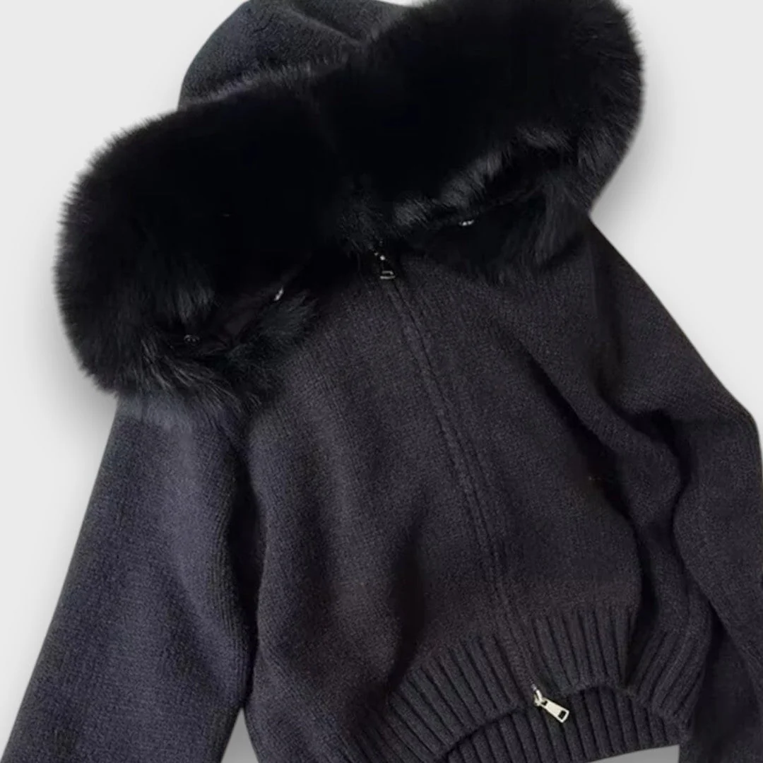 Alisanne – Strickjacke mit Reißverschluss und Faux-Fur-Kragen - Image 12