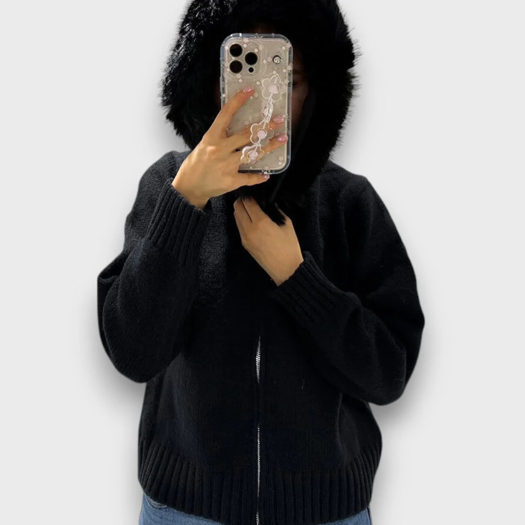 Alisanne – Strickjacke mit Reißverschluss und Faux-Fur-Kragen - Image 5