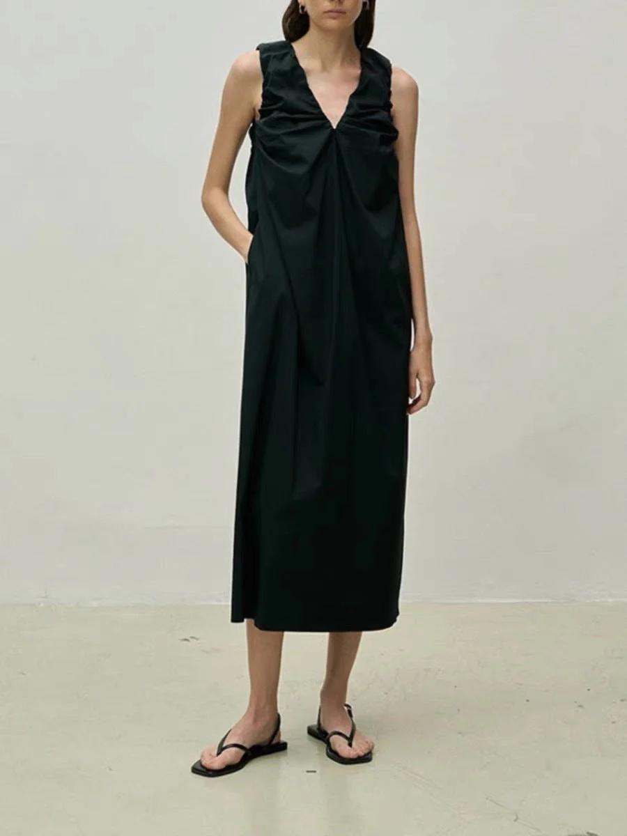 Amanda- Damen Maxikleid mit raffiniertem V-Ausschnitt und Material - Image 4