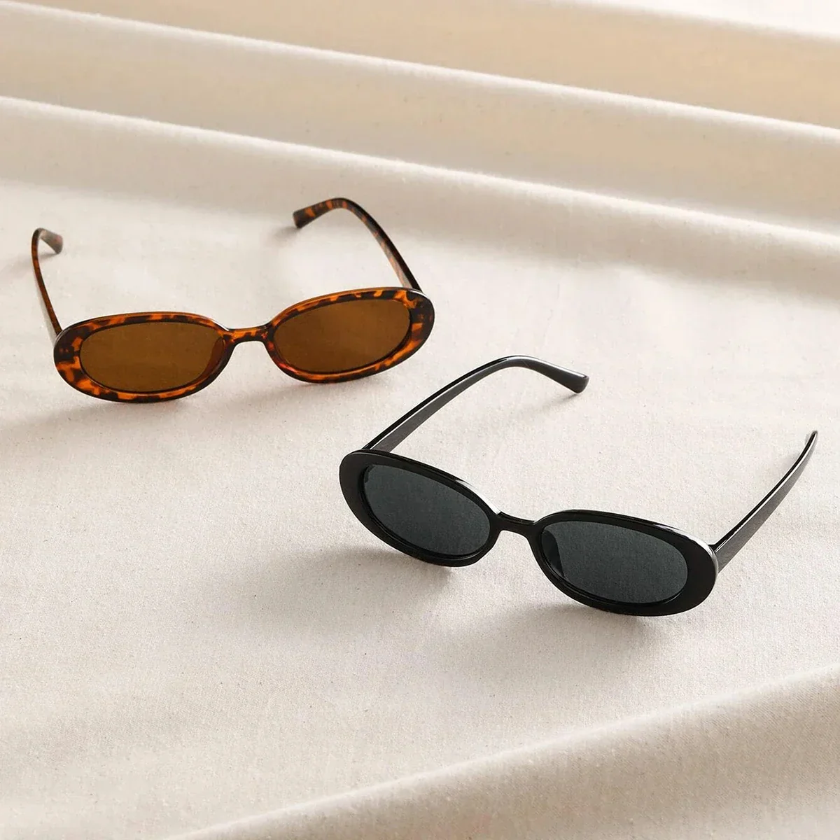AMARA VINTAGE SUNGLASSES - Image 3