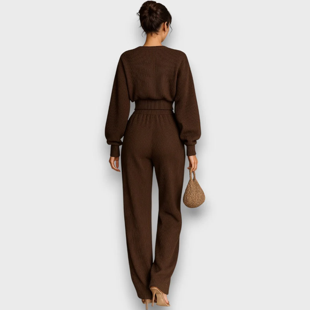 Amariel – Zweiteiler mit Cropped Pullover und weiter Hose - Image 3