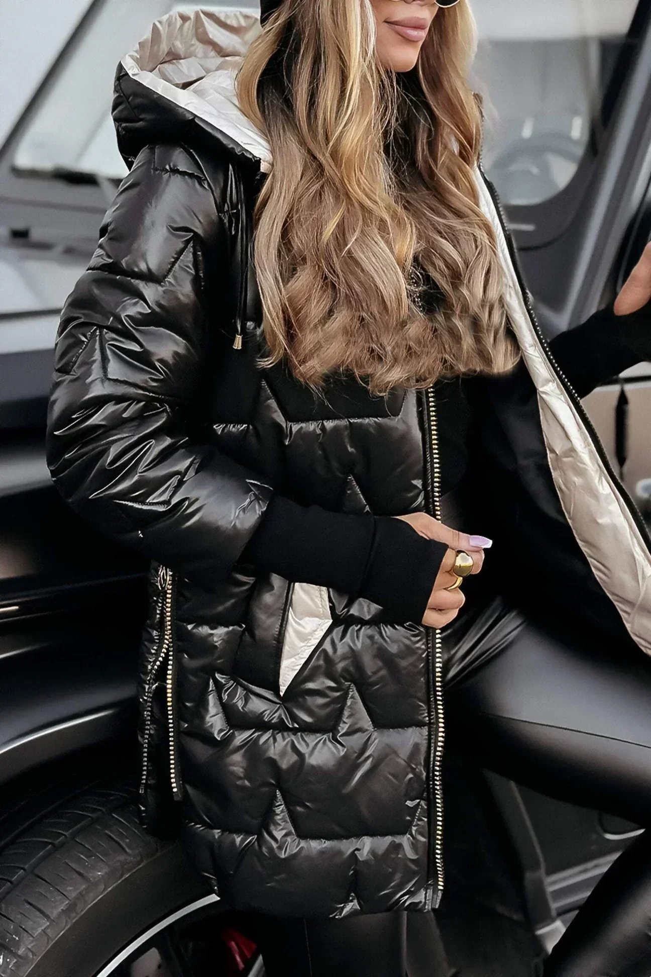 Amelia – Elegante Steppjacke mit Kapuze für Damen - Image 8