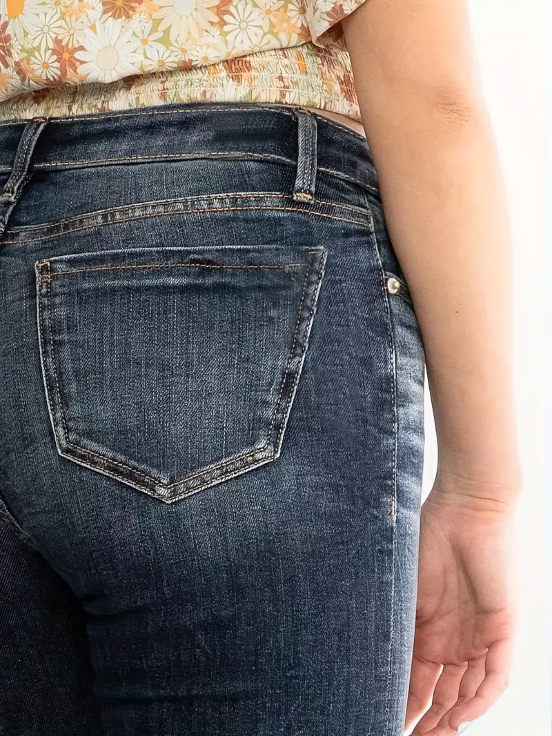 Amelie™ Flared-hose - Image 2
