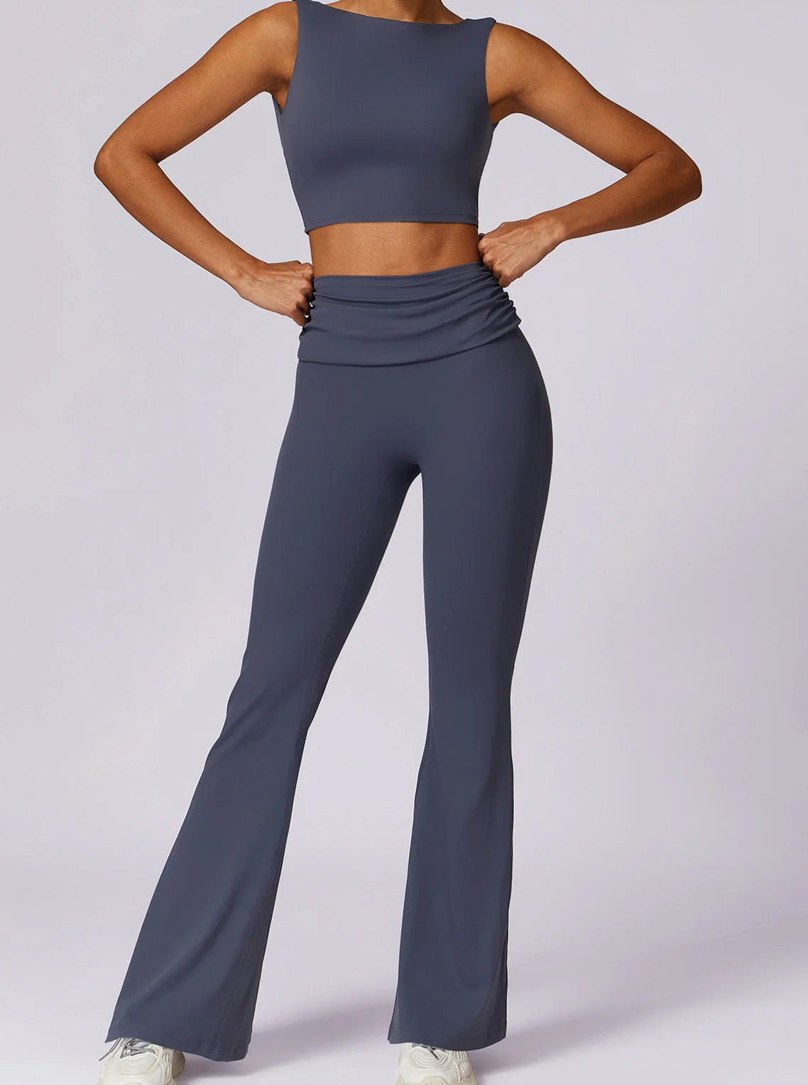 Amira | Dunkelblau High-Waist Flare Leggings mit Faltbund - Image 4