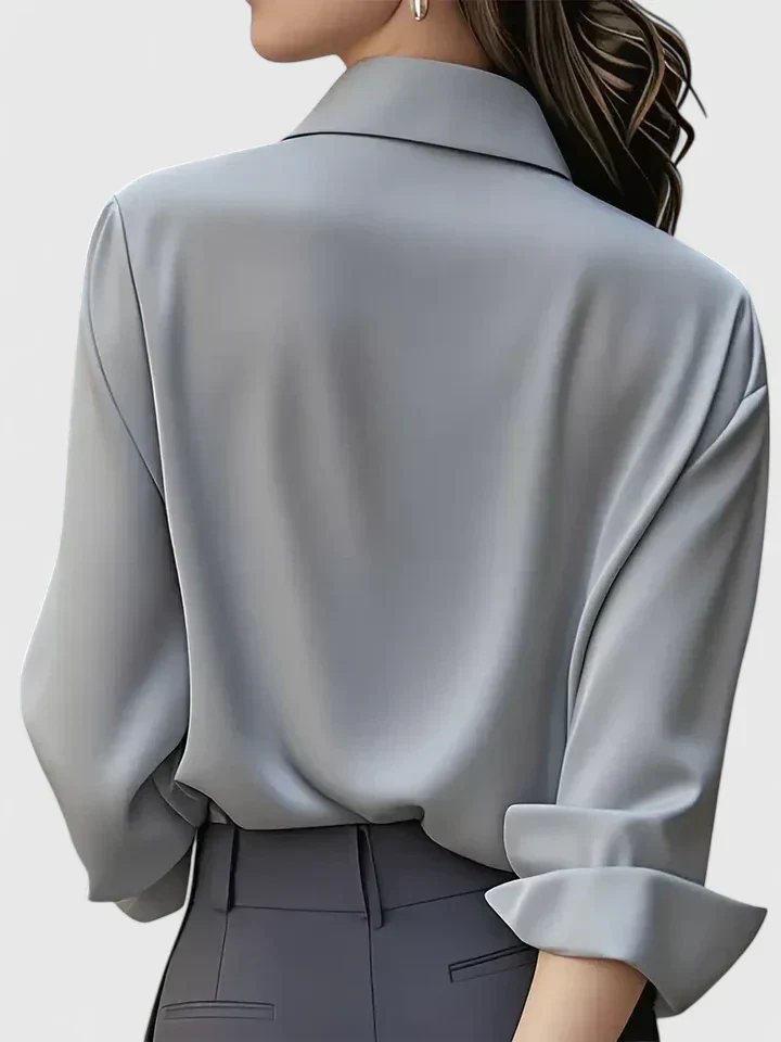 Anja | Damen Satin Knopfleiste Shorts Bluse - Image 6