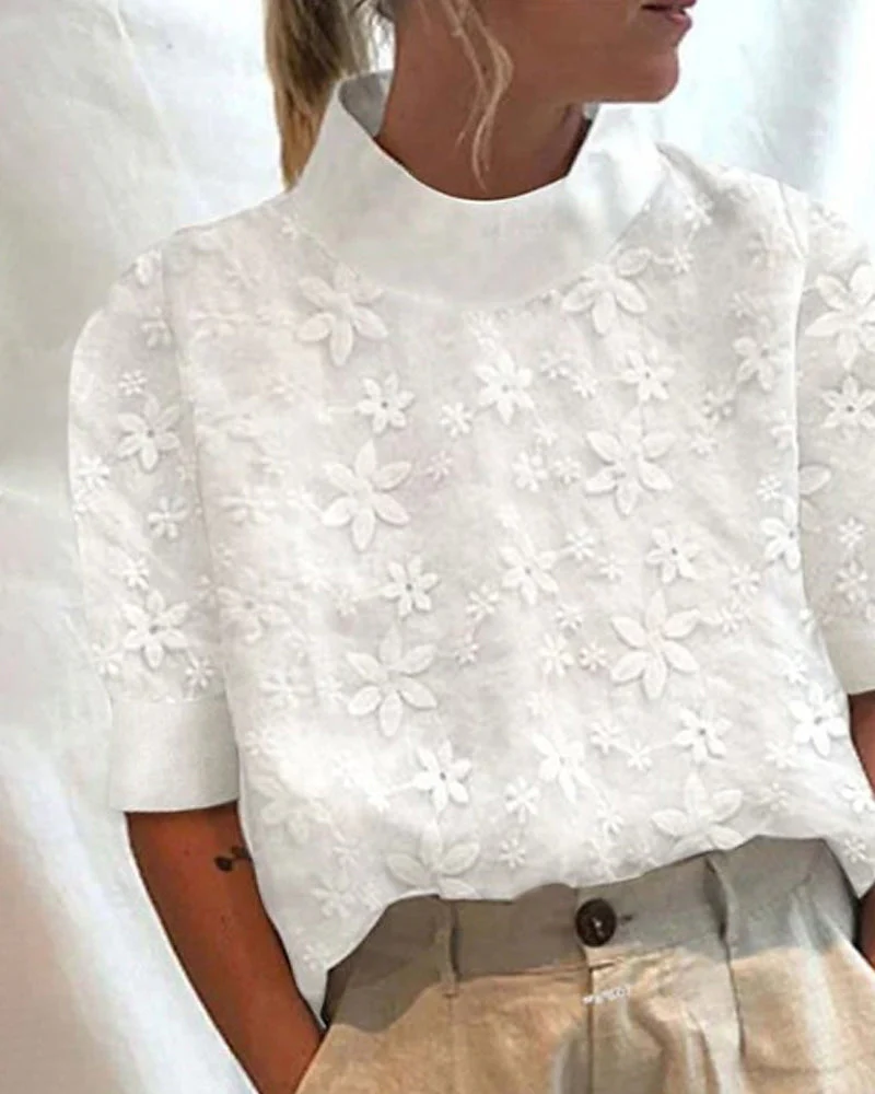 Anna – Bestickte Damenbluse mit Stehkragen