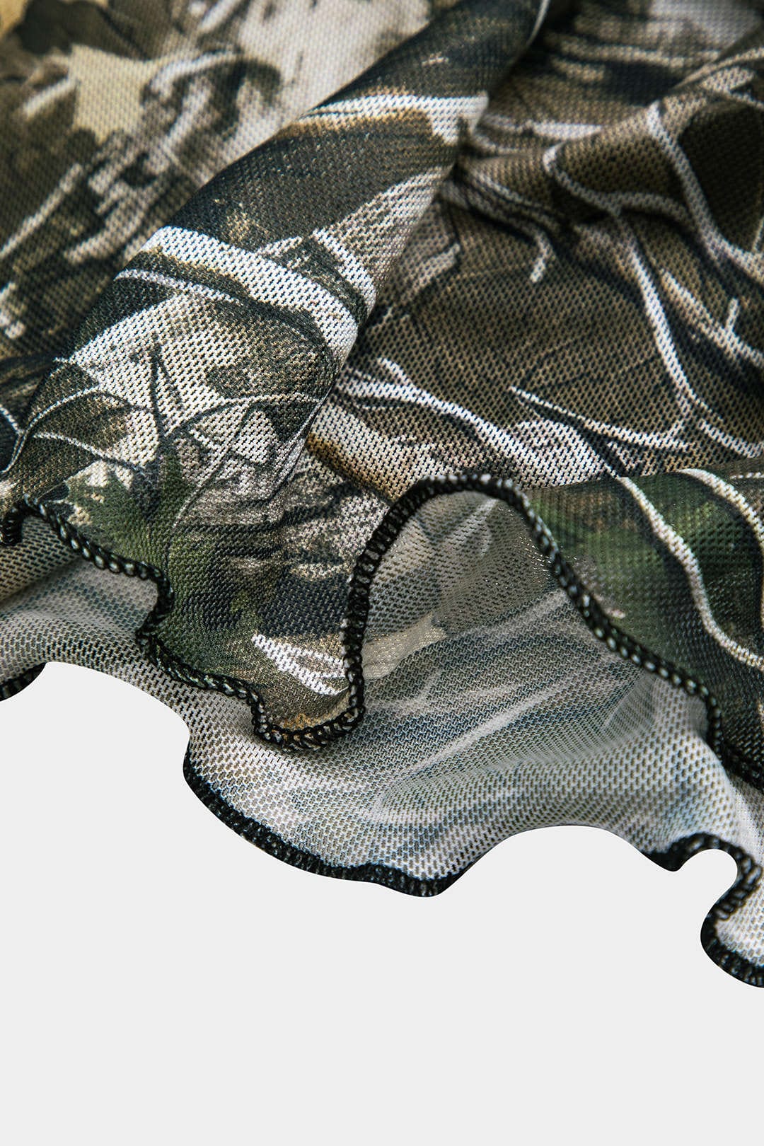 Anna | Off-Shoulder Mesh-Top mit Camouflage-Print & Trompetenärmeln - Image 2