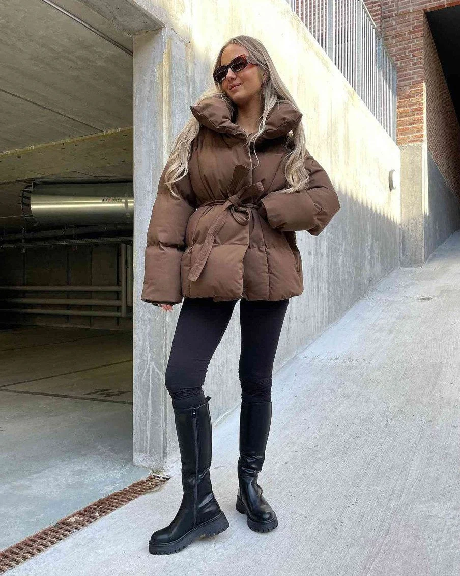 Anneliese | Steppjacke mit Gürtel - Image 13