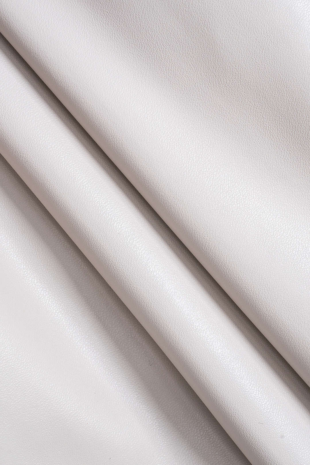 Antonia | Kunstleder-Set mit Kunstpelz-Details - Image 10
