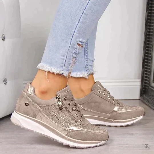 Anty | Glänzende Schnür-Sneaker - Image 5