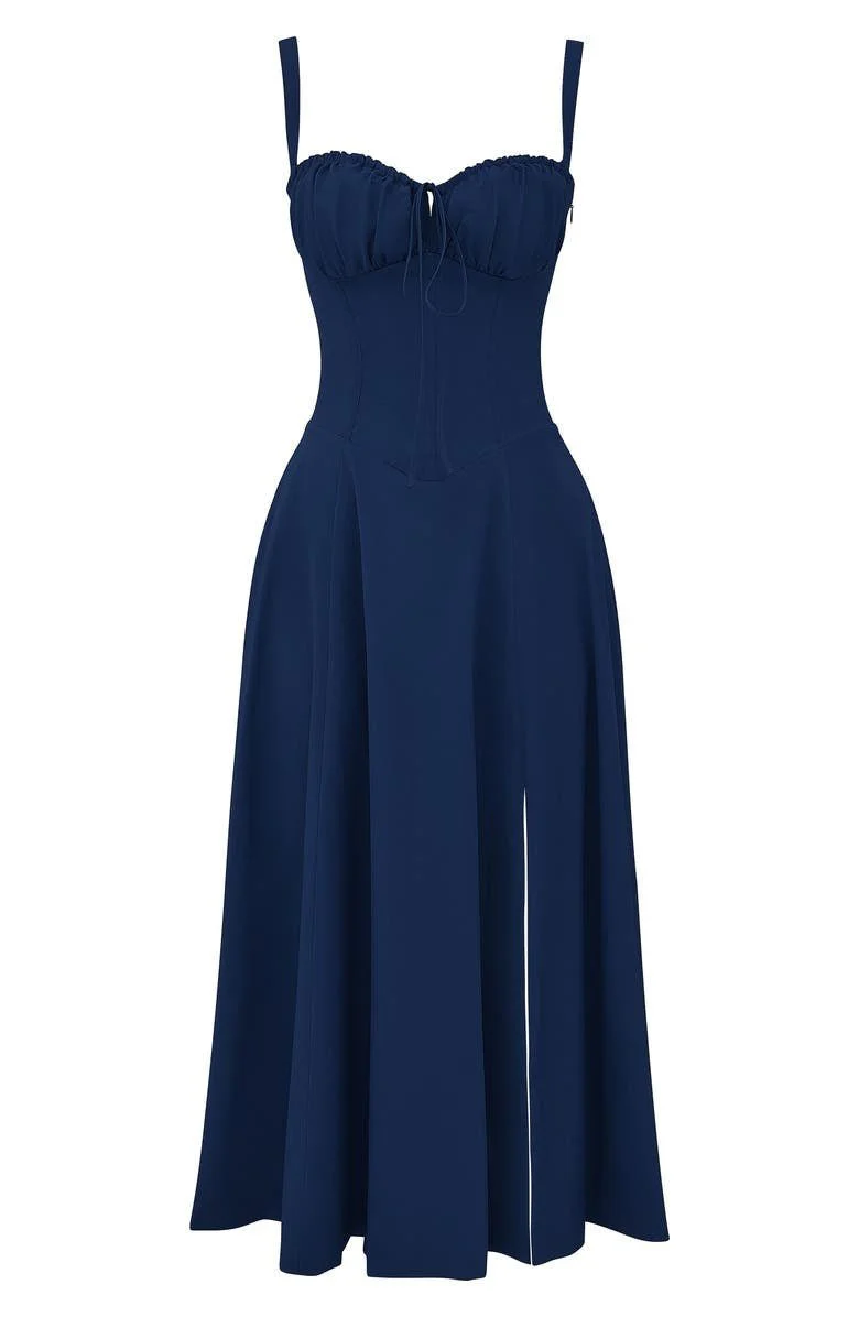 Arabella Tailliertes Damenkleid mit Schnürung und Herzausschnitt - Image 4