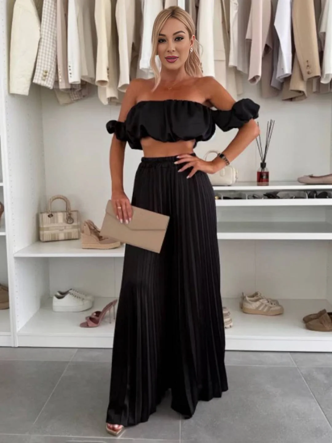 Araceli | Zweiteiliges Set mit Plisseehose und schulterfreiem Oberteil - Image 19
