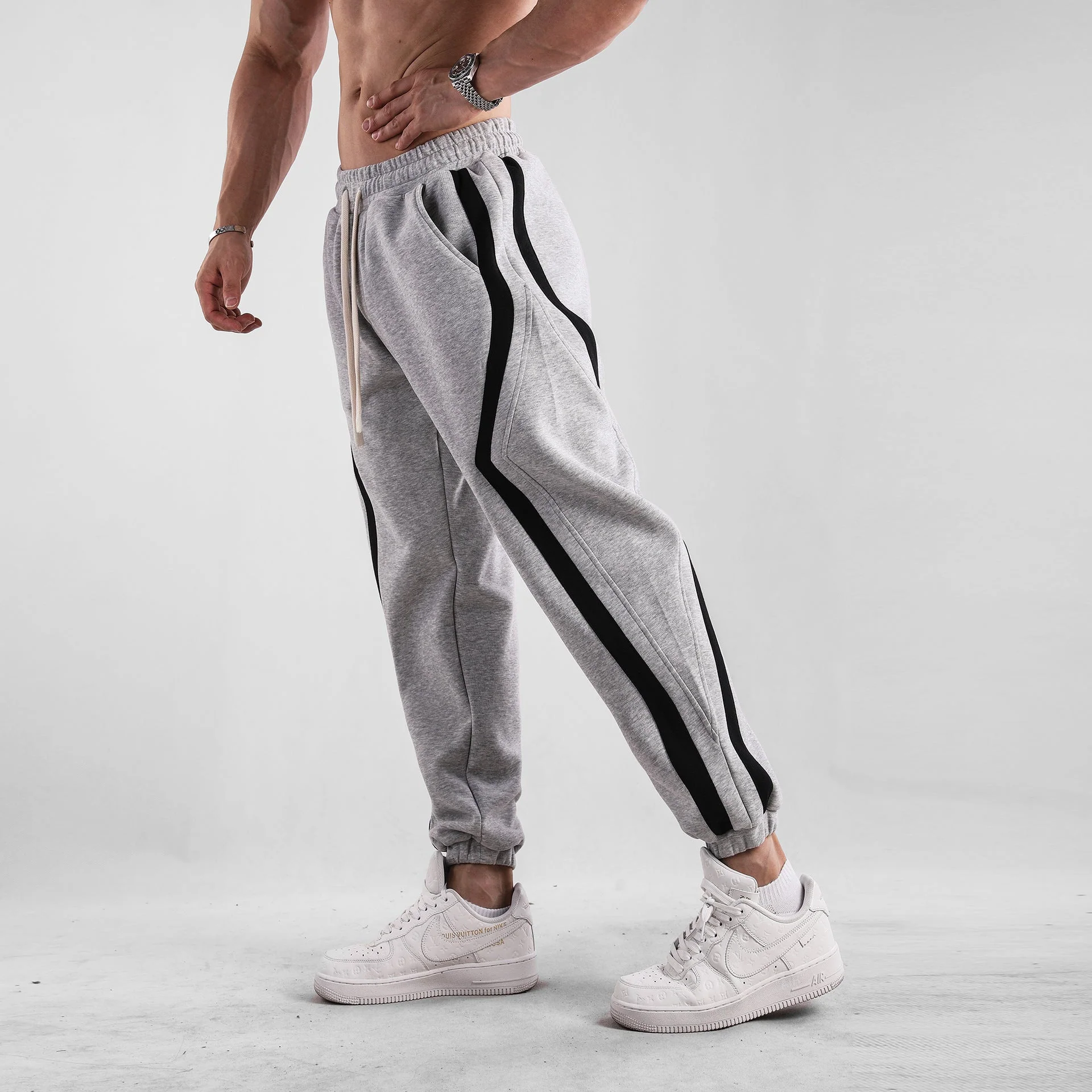 Arian | Gestreifte Casual Jogginghose - Image 3
