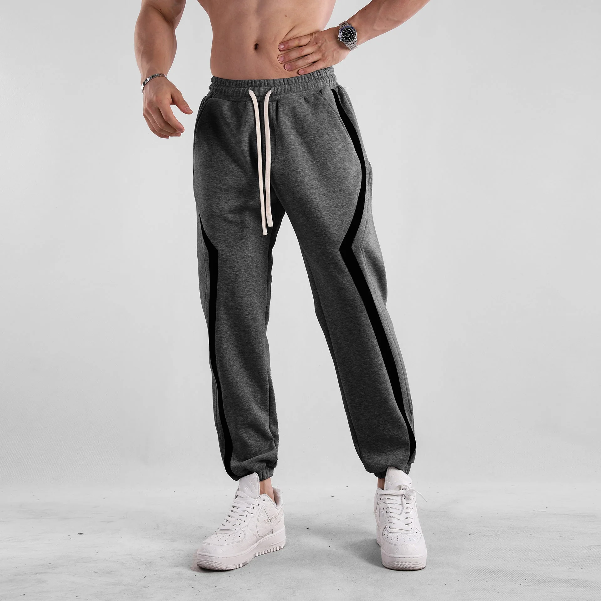 Arian | Gestreifte Casual Jogginghose - Image 8