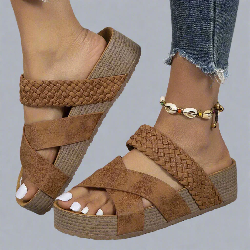 Ariana | Geflochtene Plateausandalen mit orthopädischem Komfort - Image 3