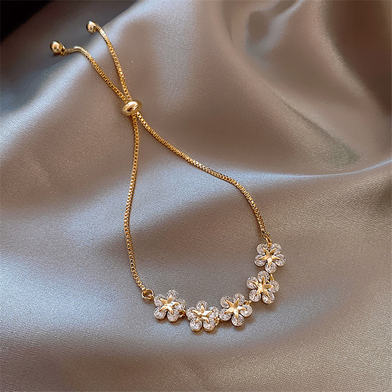 Armband Kristall-Gänseblümchen in Gold - Image 3