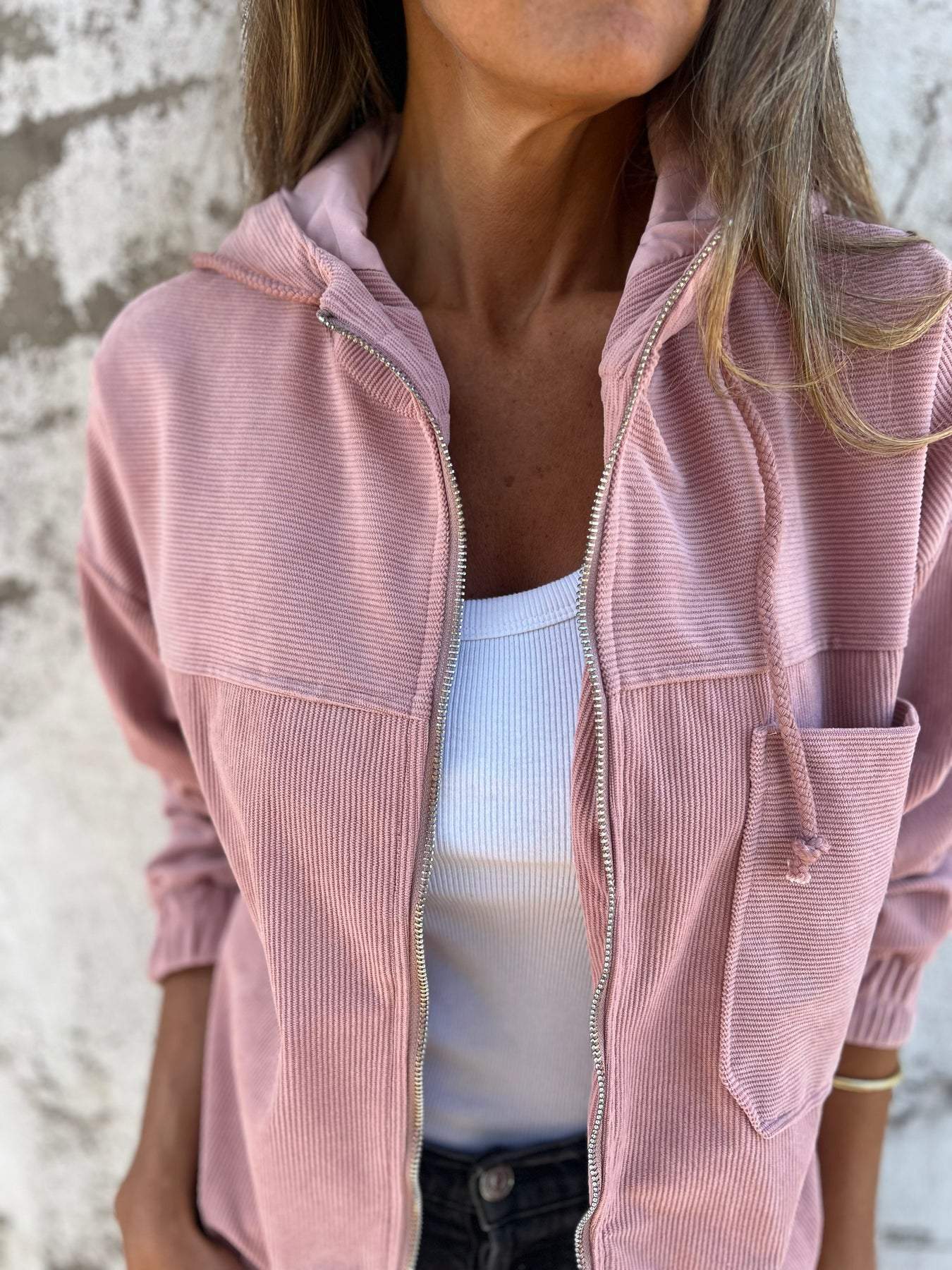 Audrey | Lässige Jacke mit Kapuze - Image 4
