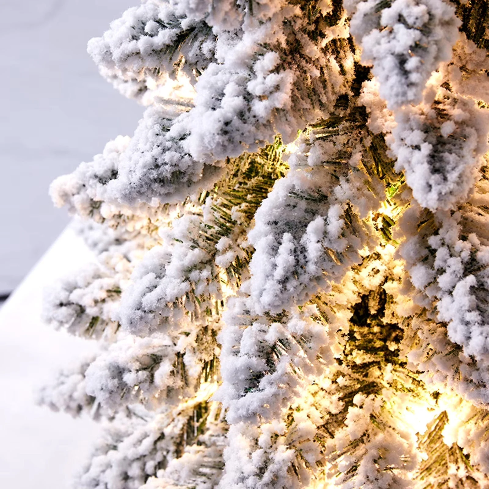 Avelena | FrostGlow – Der magische kleine Weihnachtsbaum für dich - Image 5