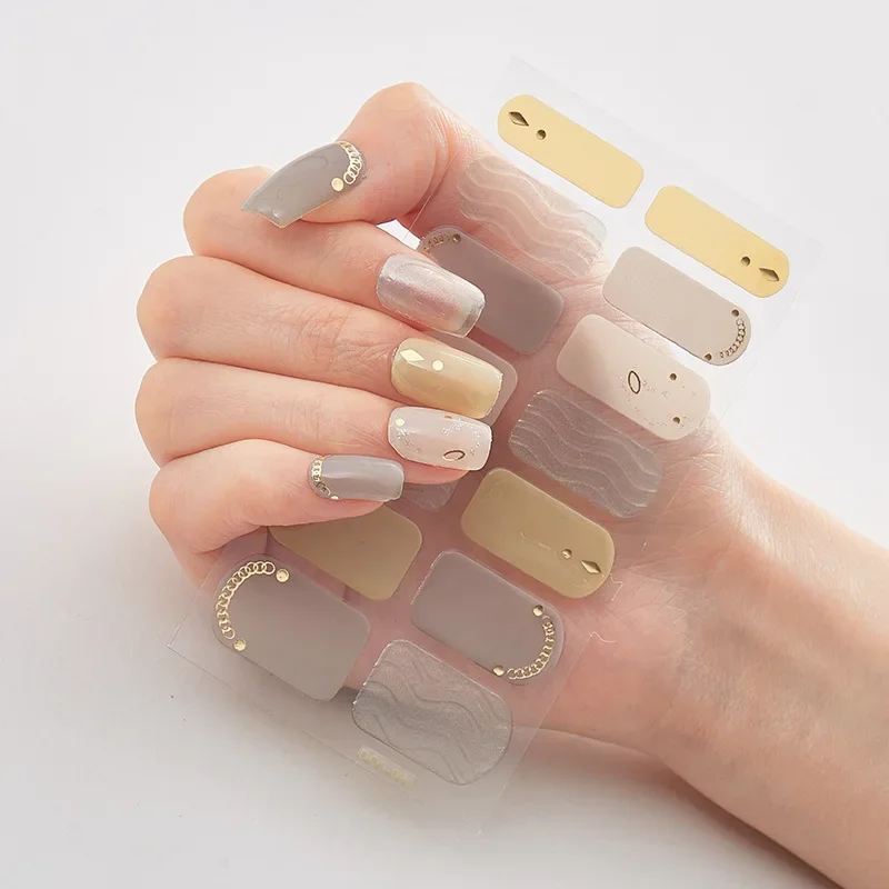 Avelena | GlitzNail – Festliche Weihnachtsnägel Schnell, Komplett Ohne Salon - Image 15