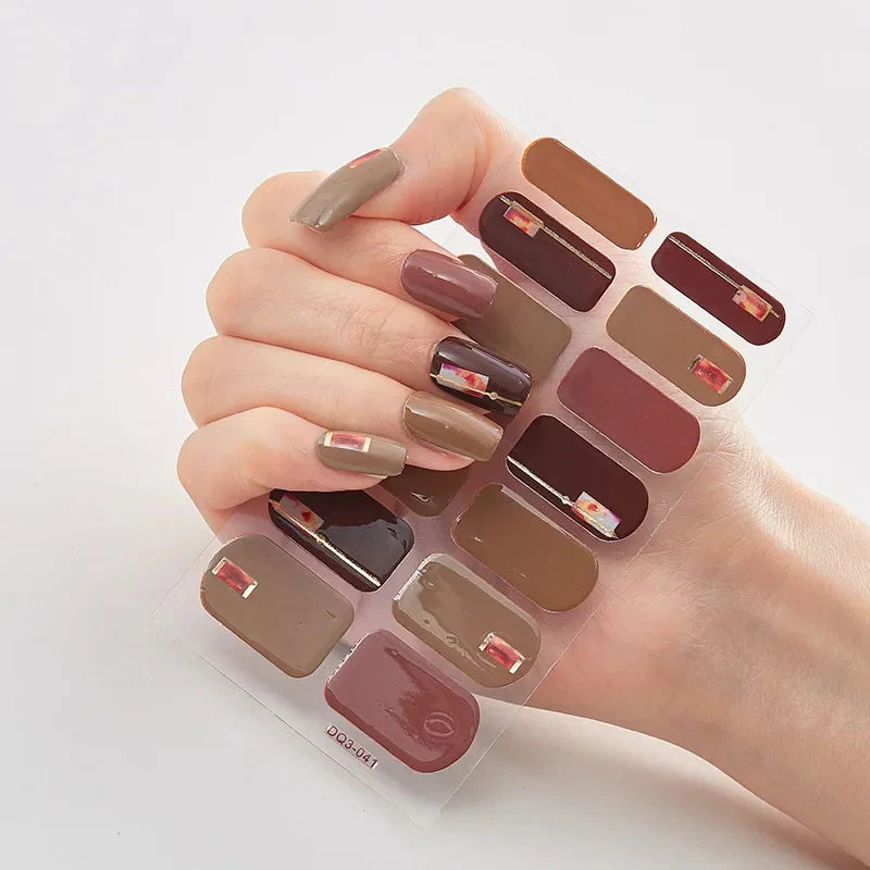 Avelena | GlitzNail – Festliche Weihnachtsnägel Schnell, Komplett Ohne Salon - Image 3