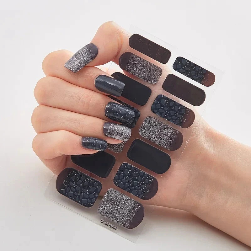 Avelena | GlitzNail – Festliche Weihnachtsnägel Schnell, Komplett Ohne Salon - Image 36