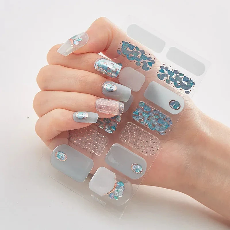 Avelena | GlitzNail – Festliche Weihnachtsnägel Schnell, Komplett Ohne Salon - Image 39