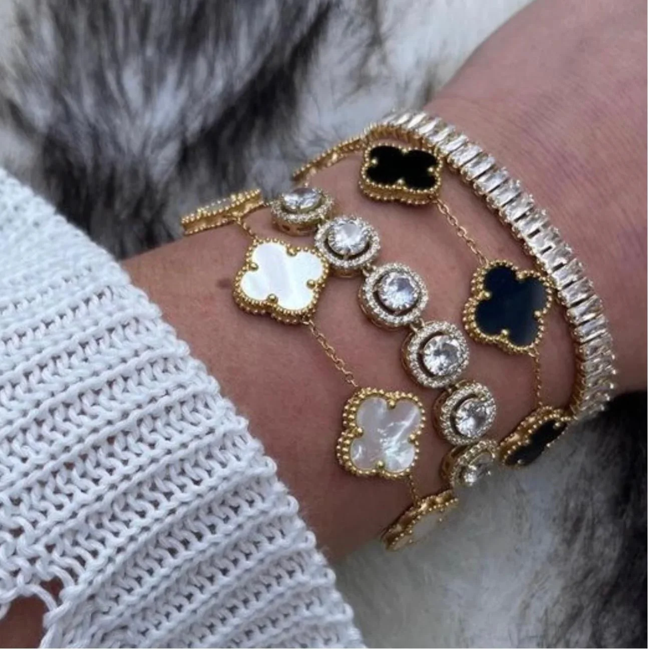 Avelena | Kleeblatt Glück Armband | Elegant und Hypoallergen | Verstellbar - Image 2