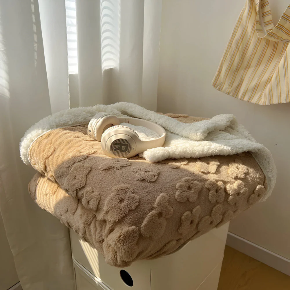 Avelena | Lunavie Kuscheldecke | Wolkenweiche Sherpa-Fleece | Für Ganzjahreskomfort | Stilvolles Design - Image 10
