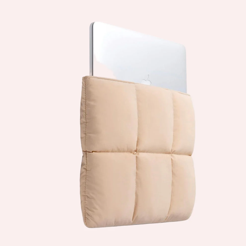 Avelena | PuffyGuard – Hochwertiger Leichter Laptopschutz für Mobiles Arbeiten - Image 14