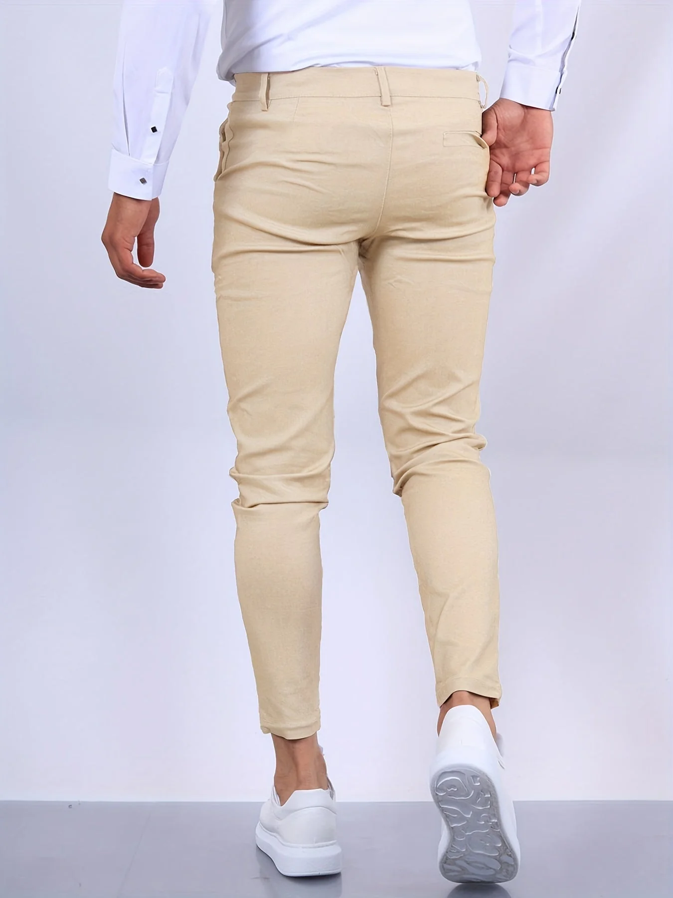 Axtor - Maßgeschneiderte Performance-Chinos - Image 2