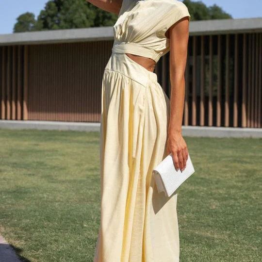 Aztrid – Elegantes Midikleid mit Cut-outs und Taschen - Image 5