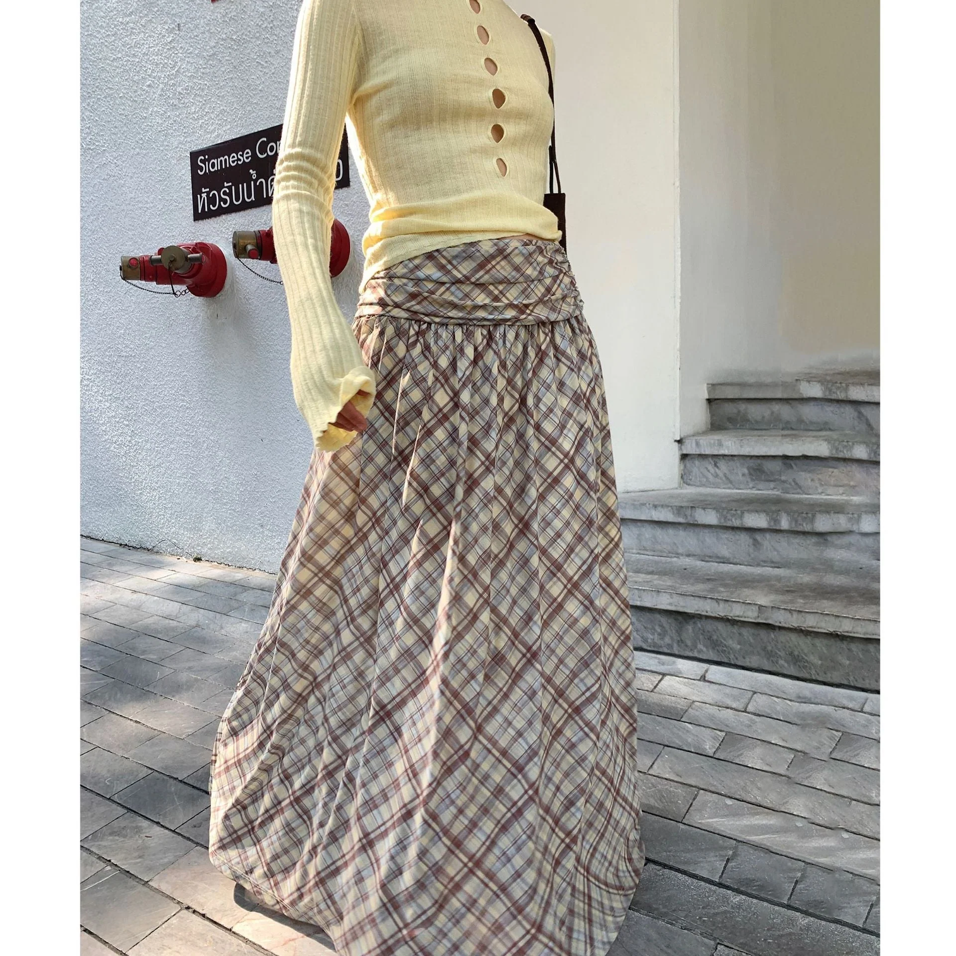 Benedetta- Damen Sommerliches Maxikleid mit origineller Kordelzug - Image 4