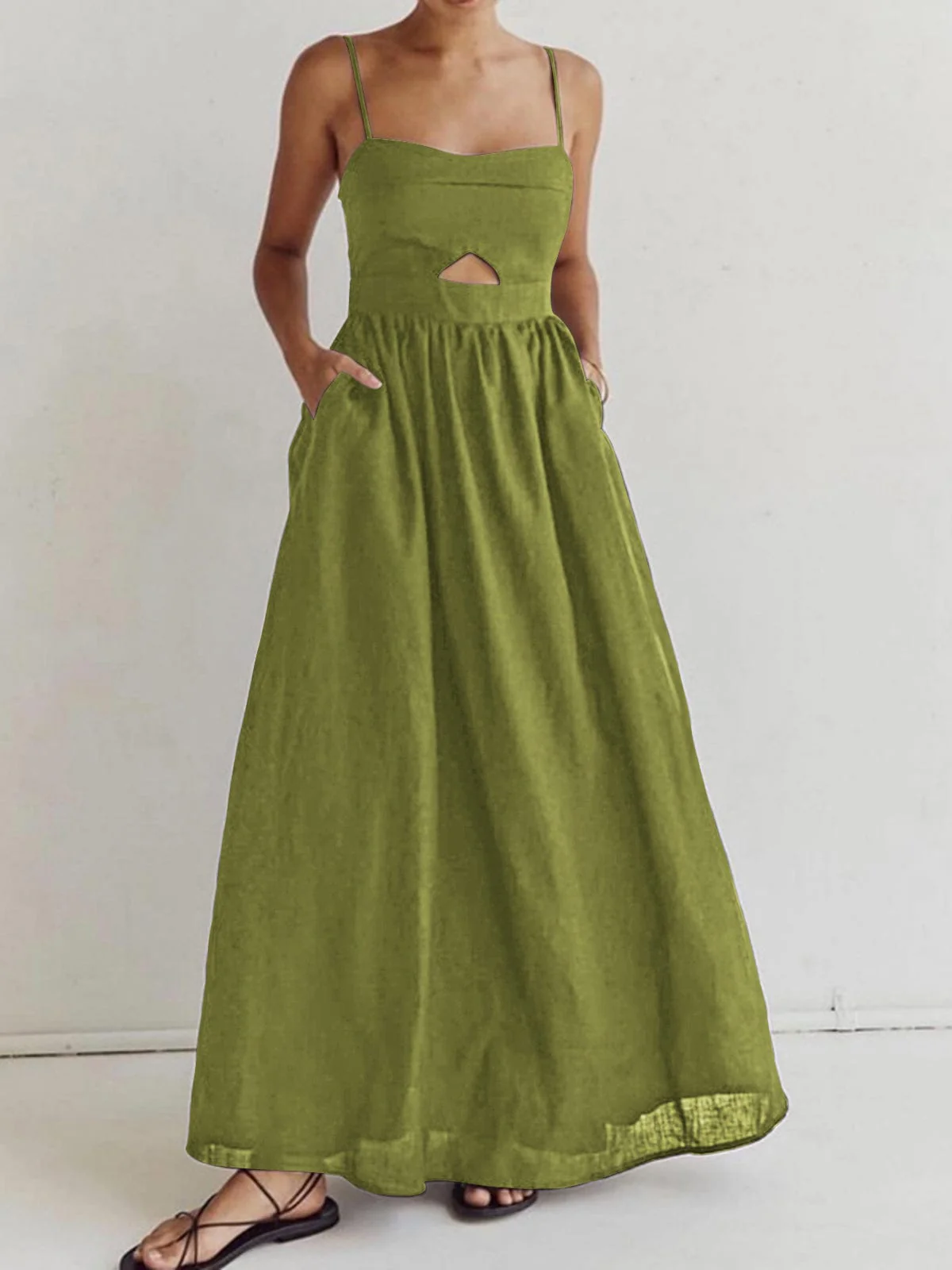Benedikta | Ärmelloses Maxi-Kleid aus Leinen mit Cut-Out-Detail und Spaghettiträgern - Image 7