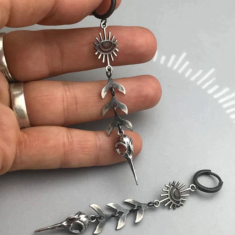 Boho Maske Anhänger Ohrringe in Silber - Image 2
