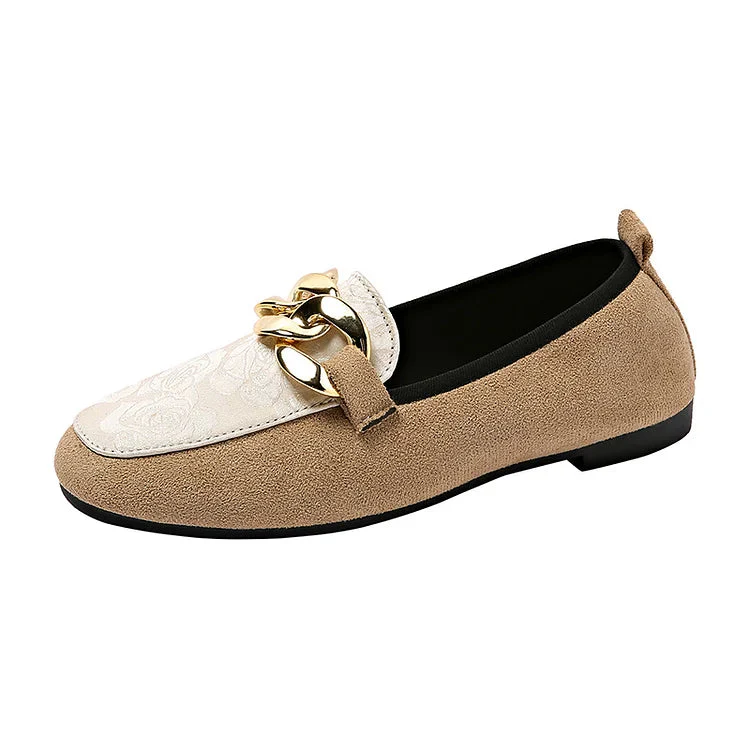 Brzyna - Elegante Loafers mit dekorativem Kettendetail - Image 4