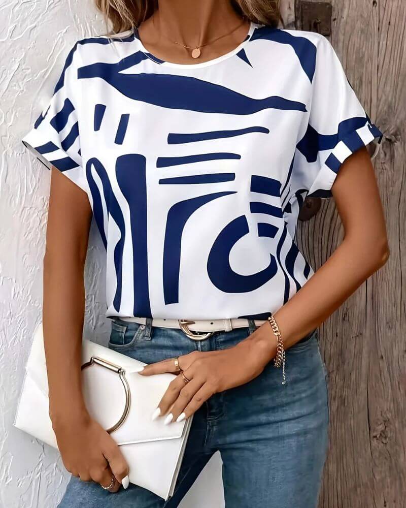 Carina – Sommerbluse mit stilvollem Look - Image 2