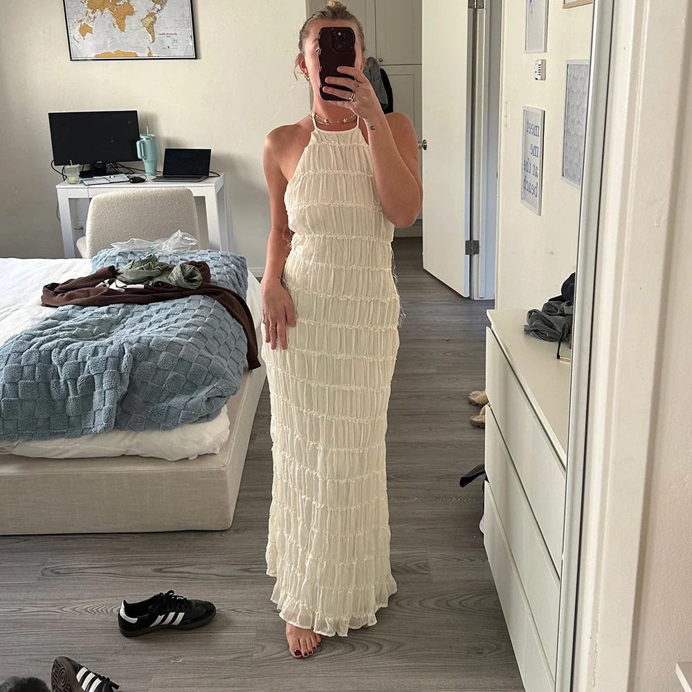 Caroline | Texturiertes Halterneck-Maxikleid - Image 11
