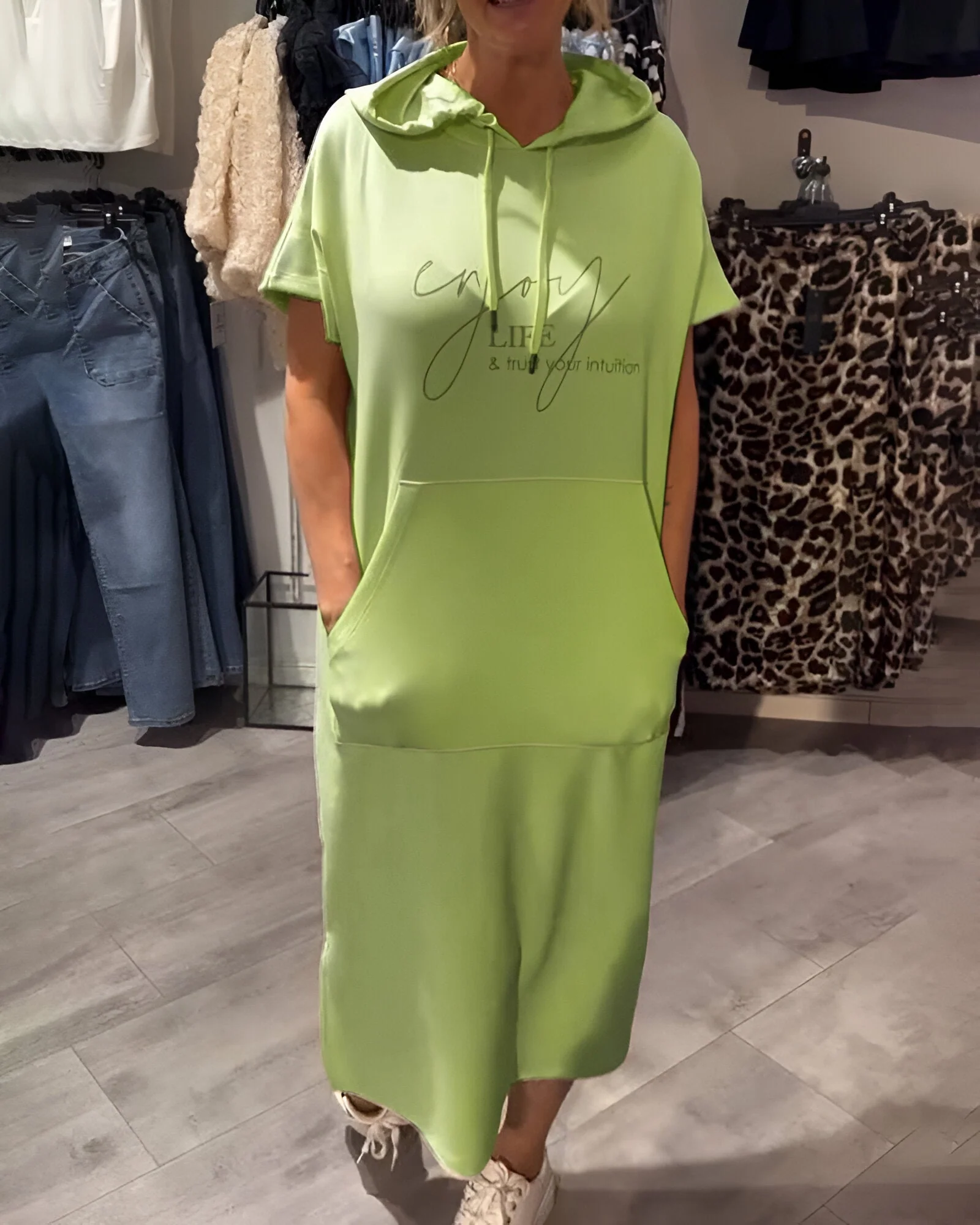 Catalina | Bequemes Hoodie-Kleid - Image 13