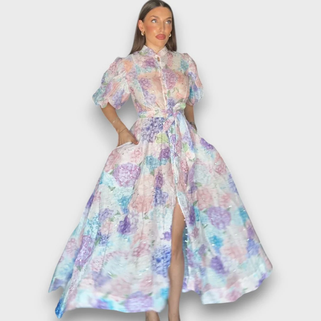 Celindra – Maxi-Kleid mit floraler Struktur und Bindegürtel - Image 8