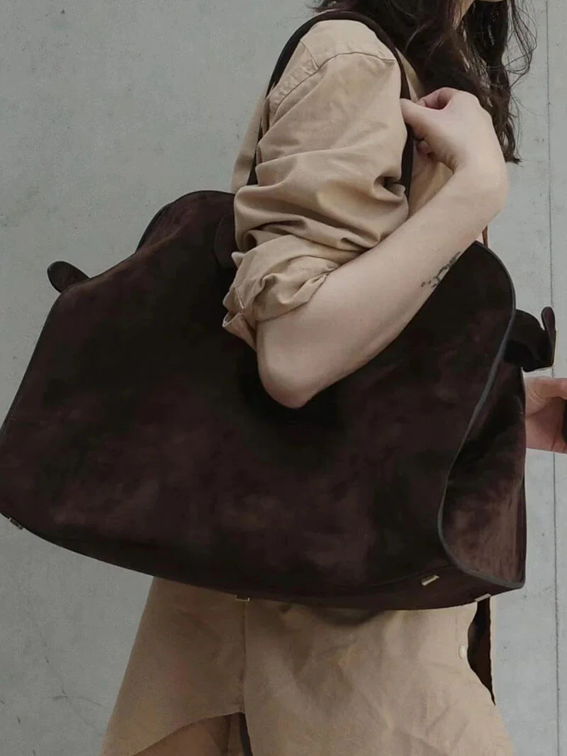 CELINE - Image 12