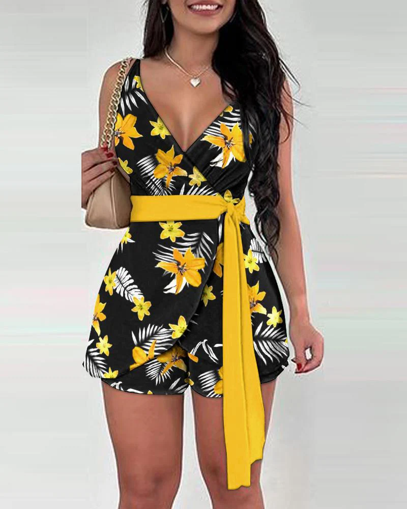 Celine- Damen Wickelromper mit floralem Design und Taillengürtel - Image 5