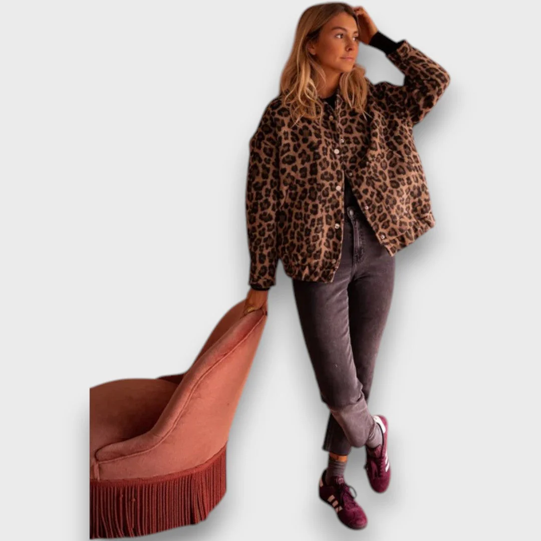 Charlira – Trendy Jacke mit Leopardenmuster - Image 2