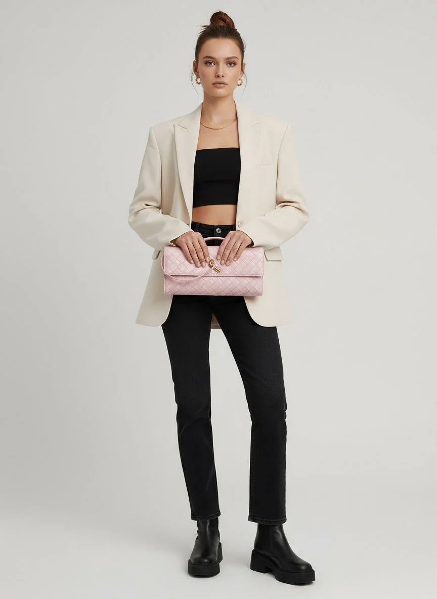 CHLOE - Image 7
