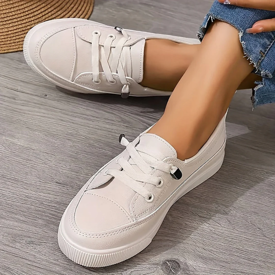 Christa | Damen Minimalistische Schnür Sneakers - Image 3