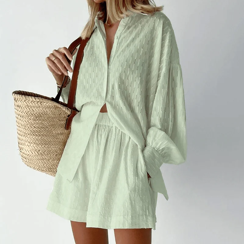 Christa | Luftiges Baumwoll-Set mit Oversized-Bluse & Shorts - Image 5