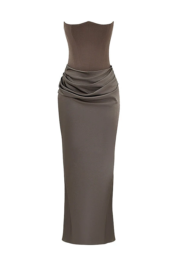 Clara – Elegantes trägerloses Damen Maxikleid - Image 7