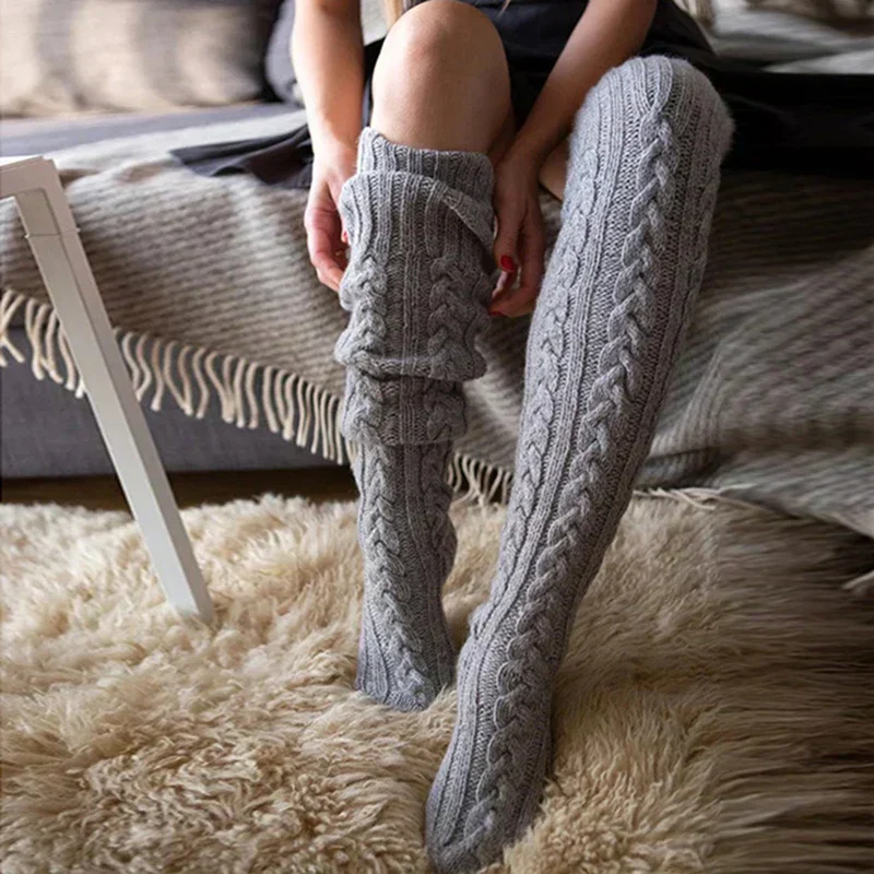 Clara – Strick-Overknee-Socken mit Zopfmuster für Damen - Image 6