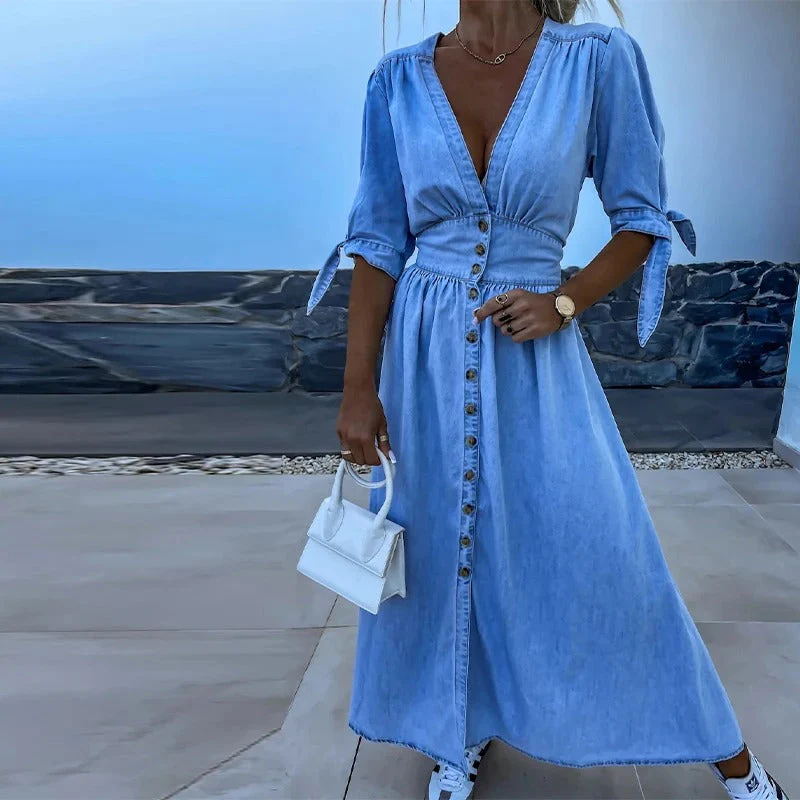 Clarina | Kleid mit tiefem V-Ausschnitt und Schlitz - Image 7